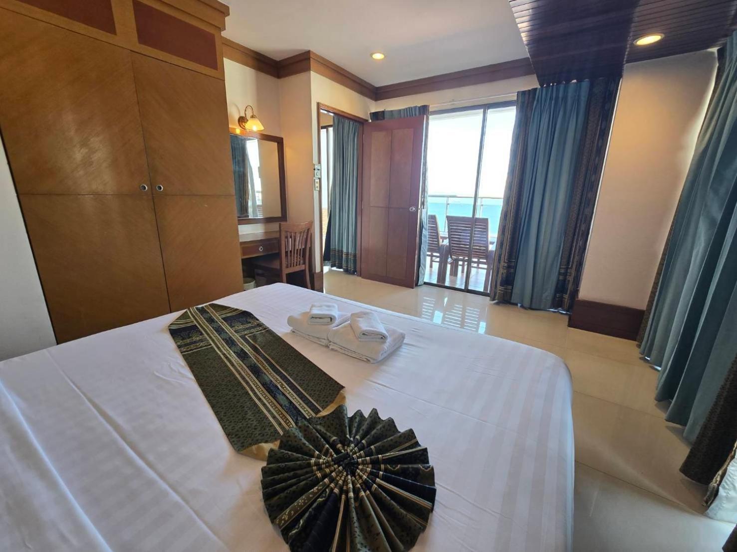 פאטאיה Mike Beach Resort מראה חיצוני תמונה