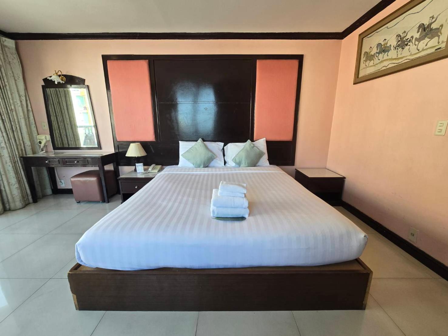 פאטאיה Mike Beach Resort מראה חיצוני תמונה